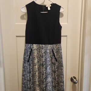 Sleeveless dress